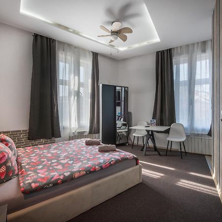 70S Business Room Krakow Bagian luar foto