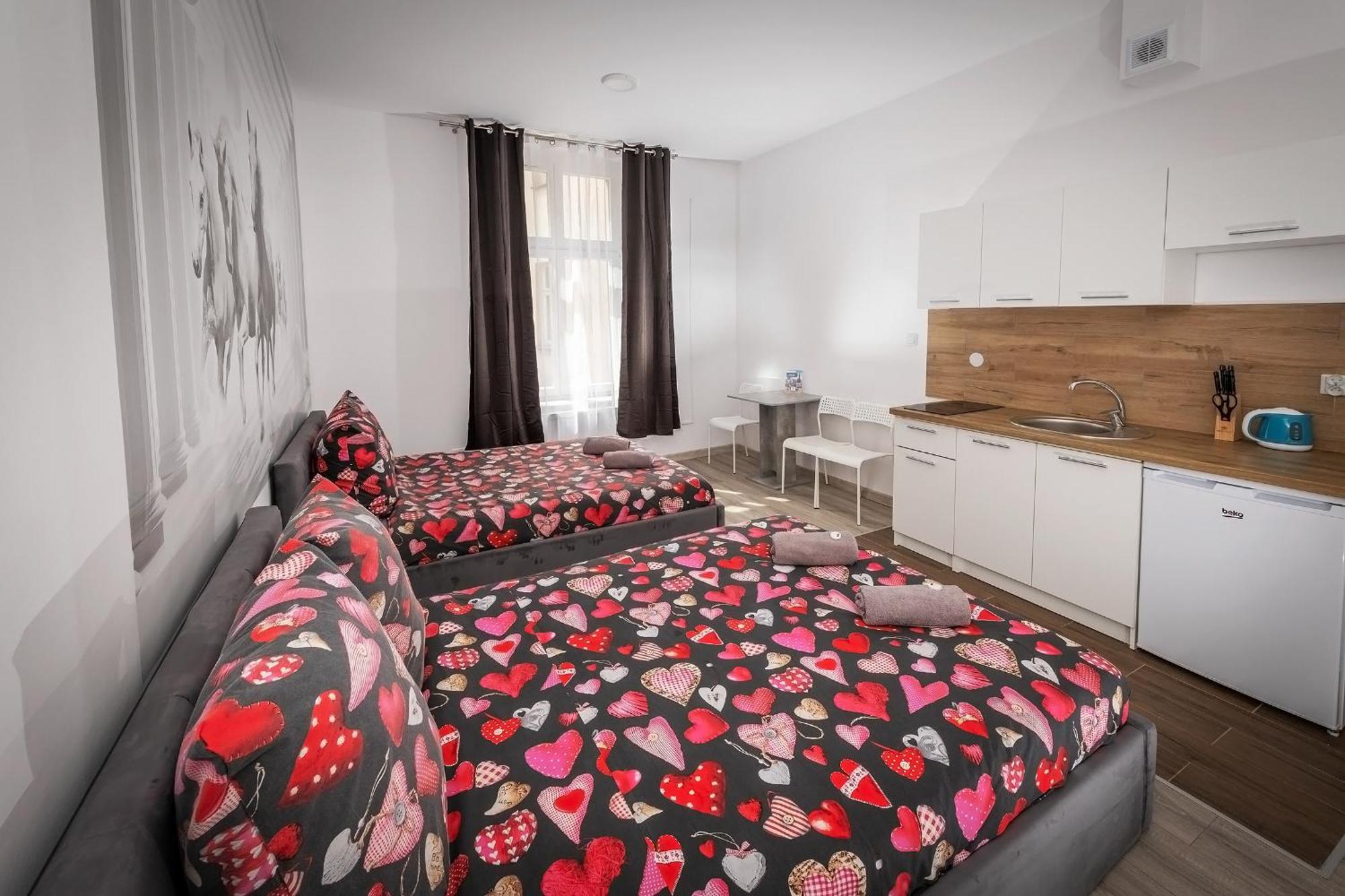 70S Business Room Krakow Bagian luar foto
