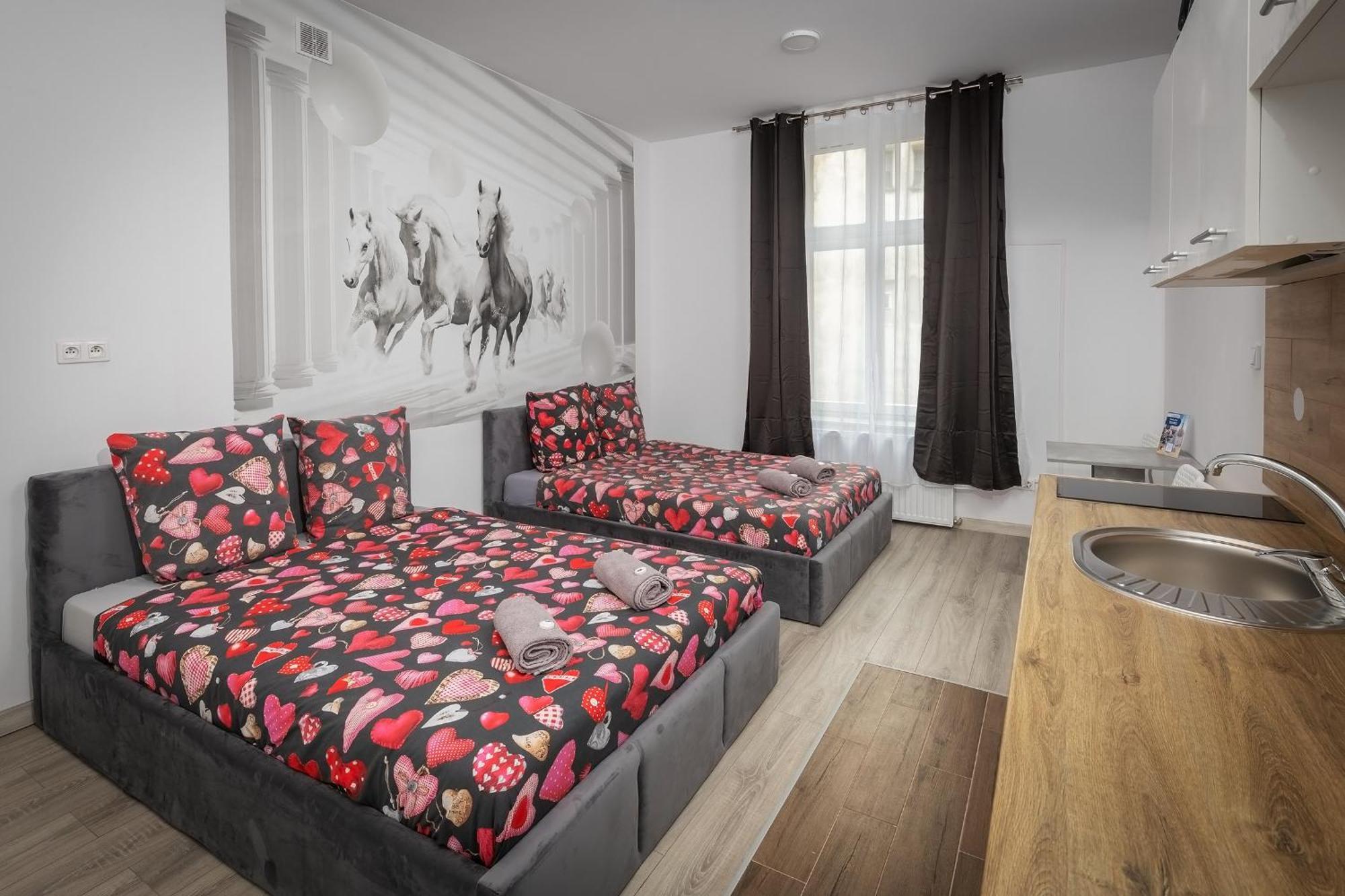 70S Business Room Krakow Bagian luar foto