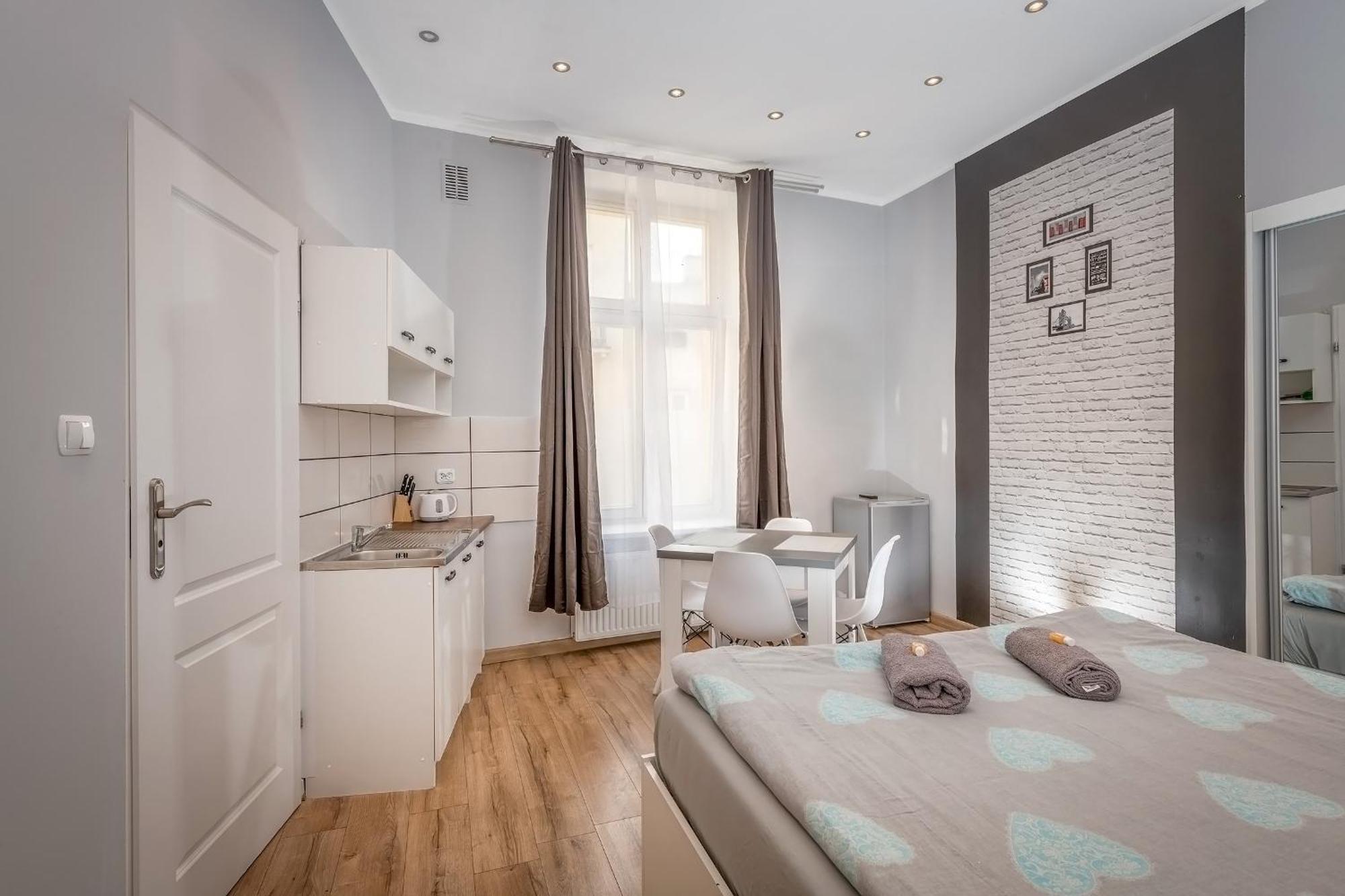 70S Business Room Krakow Bagian luar foto